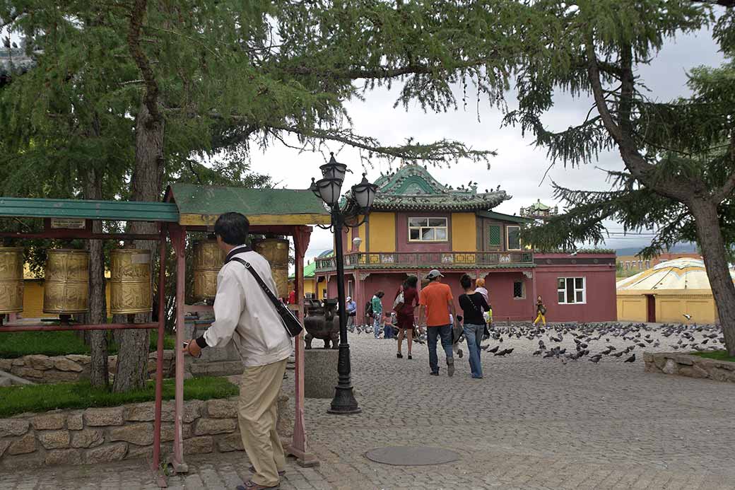 Courtyard of Gandan Süm