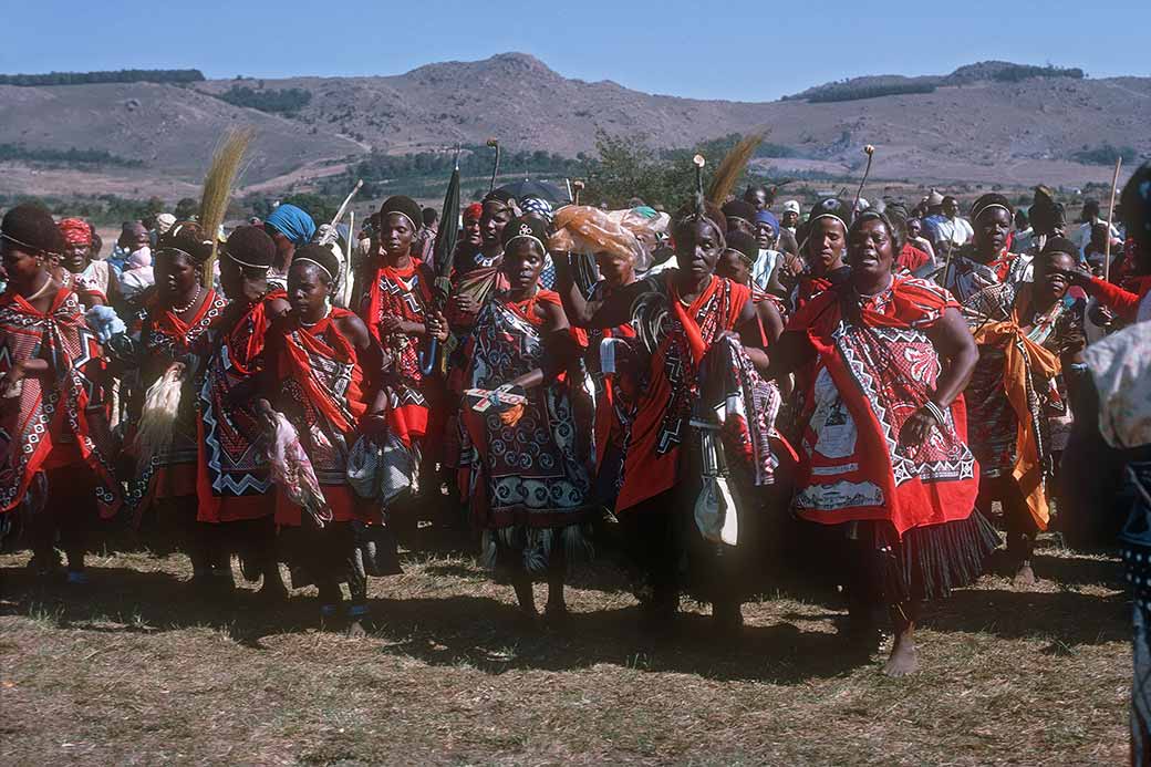 Dance of “Bomake”