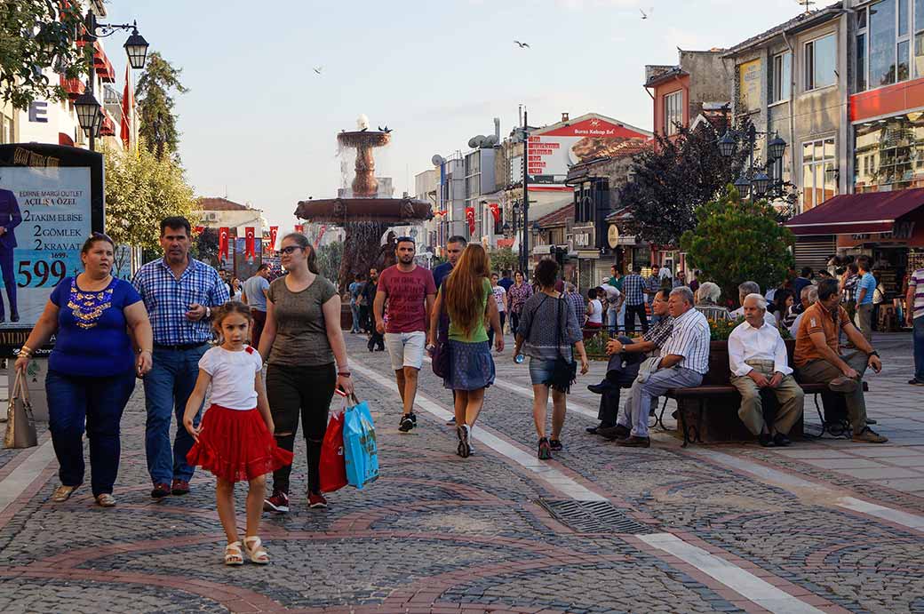 Saraçlar Caddesi